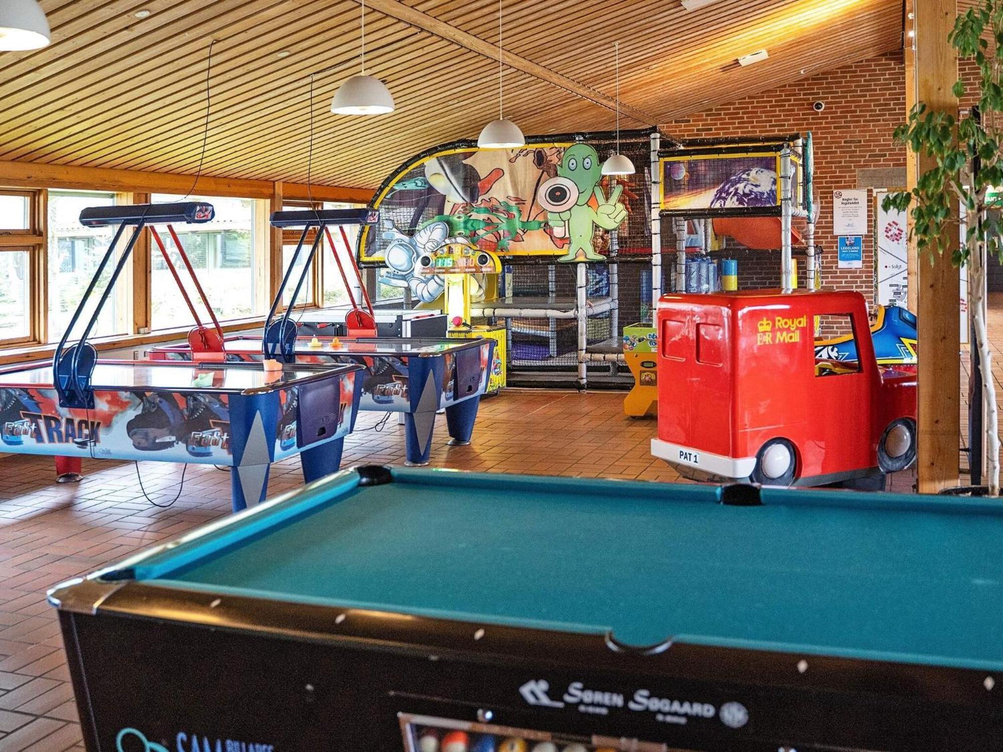 6 Person Holiday Home On A Holiday Park In Gilleleje Extérieur photo